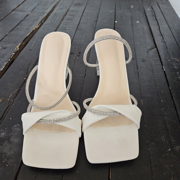 Elegant White Women's Heels with Rhinestone Straps Women's 11 Fancy Square Toe - Picture 3 of 11